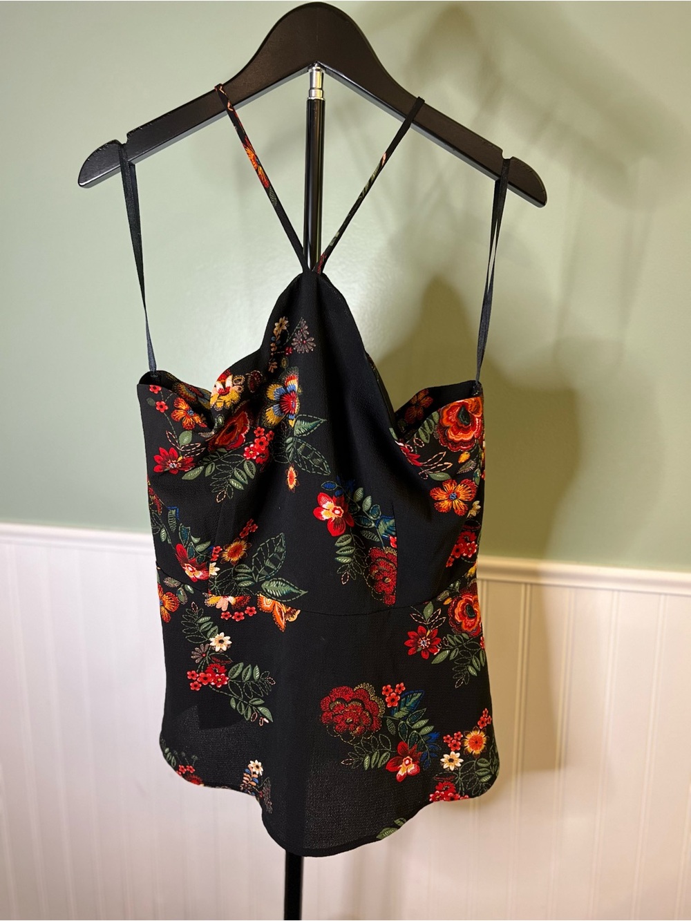 Monteau Black Floral Peplum Halter Camisole. Size XL